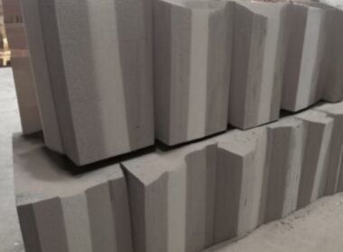 Jak obliczyć ilość bloczków fundamentowych 38x24x12 na metr kwadratowy?