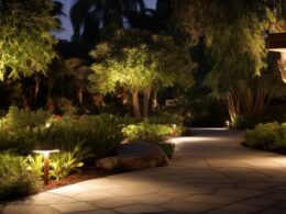 Jak energooszczędnie oświetlić domowy ogród?